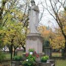 Końskie, Pomnik Najświętszego Serca Jezusa - fotopolska.eu (15866)